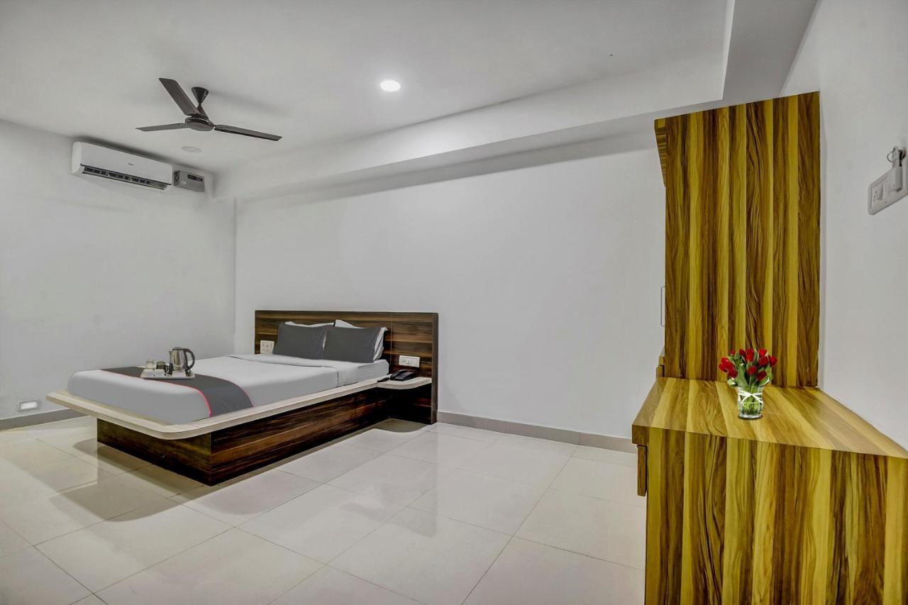 Hotel Sai Town House Mangalore Esterno foto