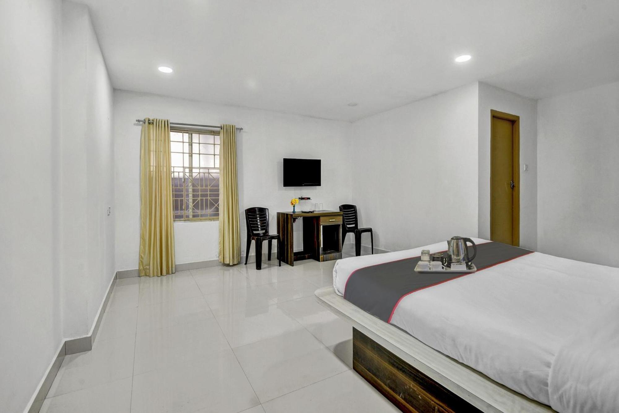 Hotel Sai Town House Mangalore Esterno foto